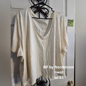 Nordstrom Cream Short Sleeve Women's Tee